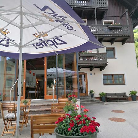 Hotel-Pension Hoferhaus Neukirchen am Großvenediger Esterno foto